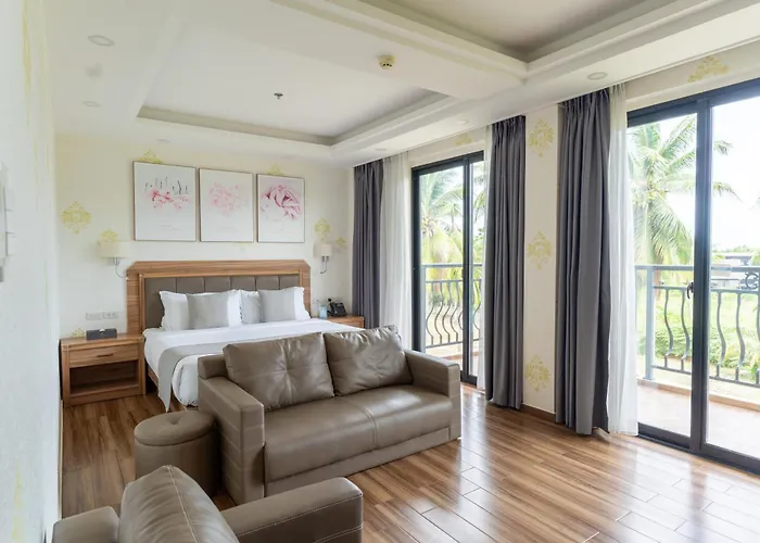Costa Palawan Resort