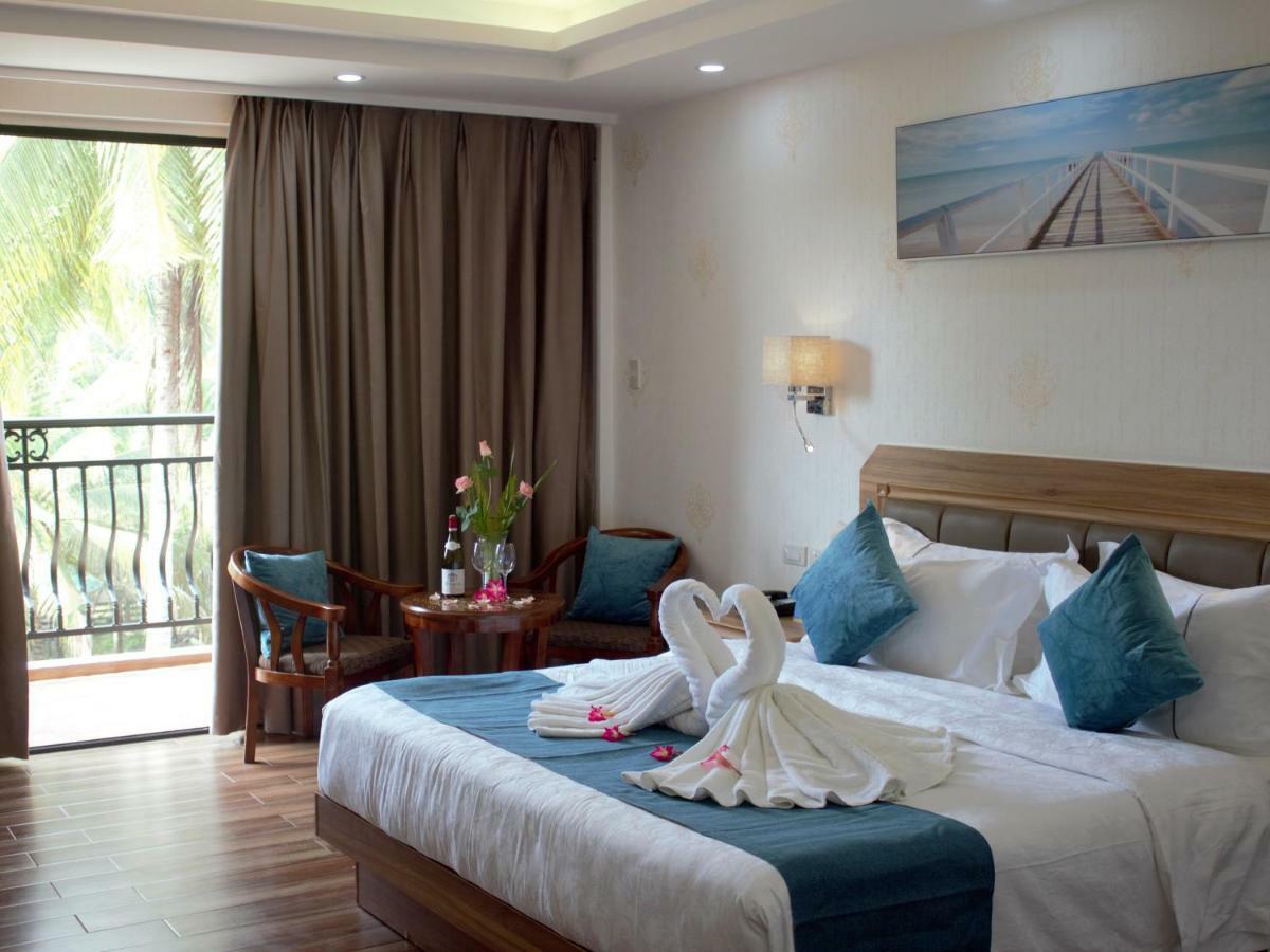 Costa Palawan Resort